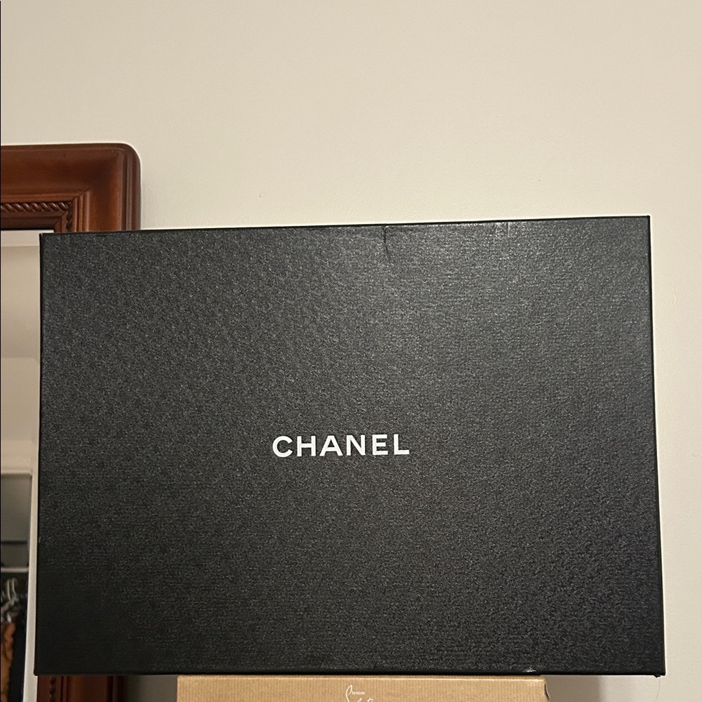 Chanel Classic Black boot box
